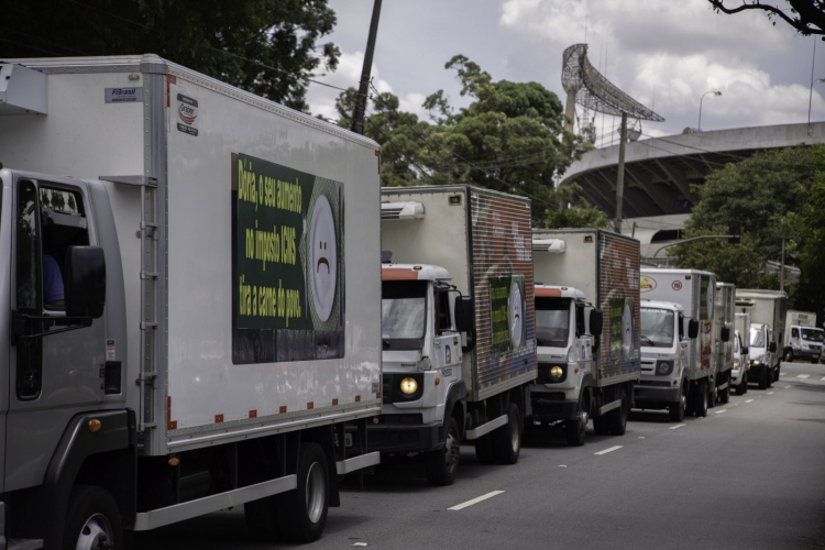 No momento, você está visualizando Caminhoneiros dizem que situação é ‘pior do que em 2018’ e reforçam que greve ‘não está descartada’